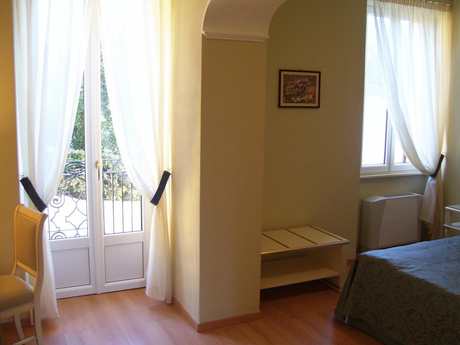 Villa La Mirabella Cadenabbia ภายนอก รูปภาพ